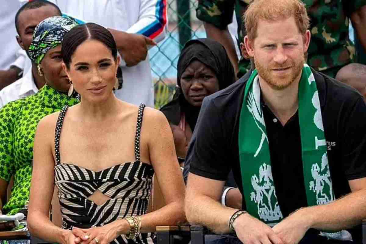 harry meghan frecciata i reali a natale