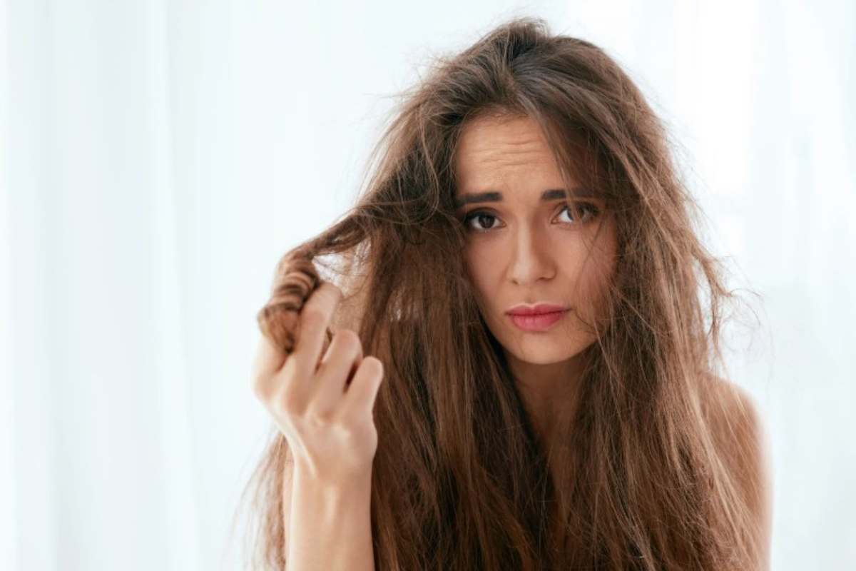 Capelli sfibrati