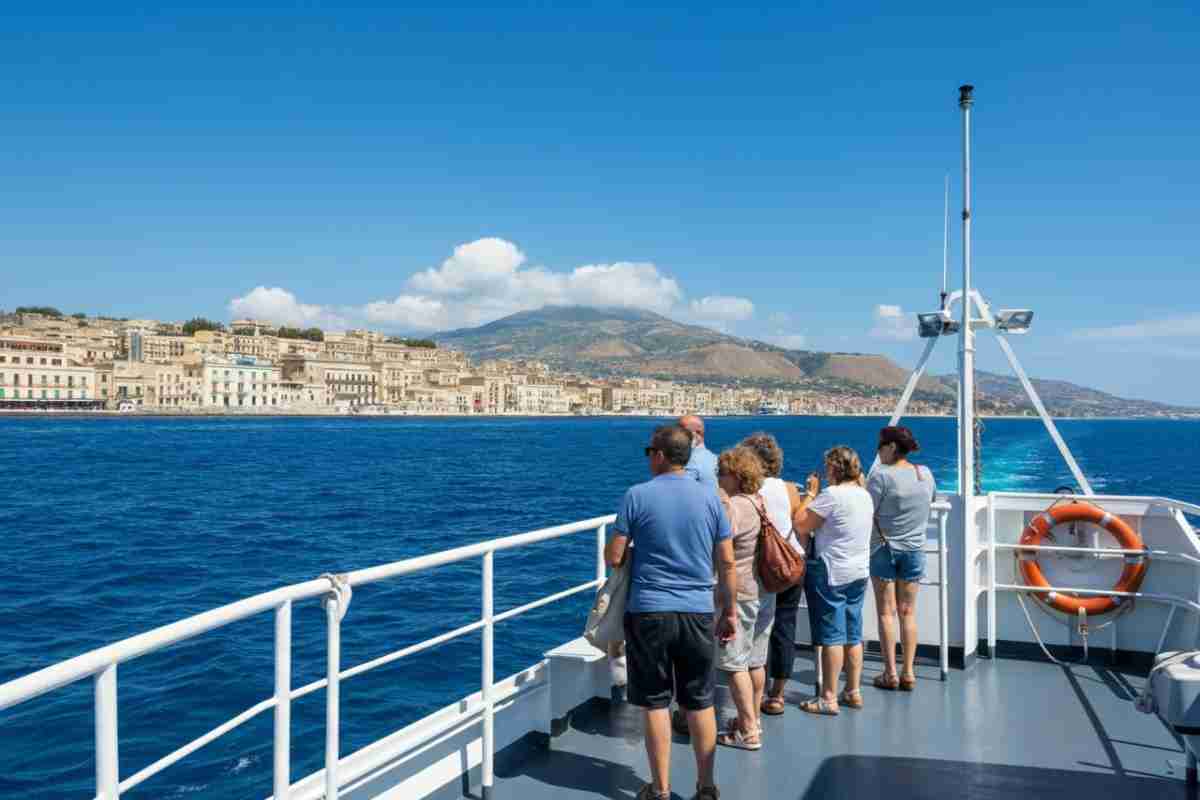 viaggio in traghetto in sicilia