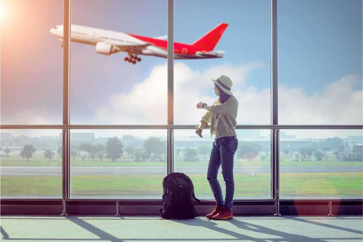 Non indossare mai questi vestiti in aeroporto se non vuoi perdere il volo