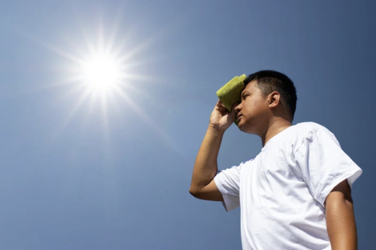 Tra i malanni estivi più pericolosi vi sono i colpi di sole e i colpi di calore, che possono colpire chi si espone eccessivamente al sole