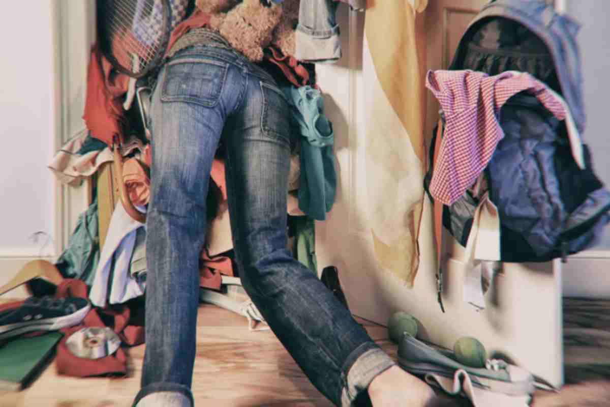 Questo è il momento ideale per fare un’attenta selezione degli oggetti che ci circondano, eliminando ciò che non rispecchia più il nostro stile di vita attuale
