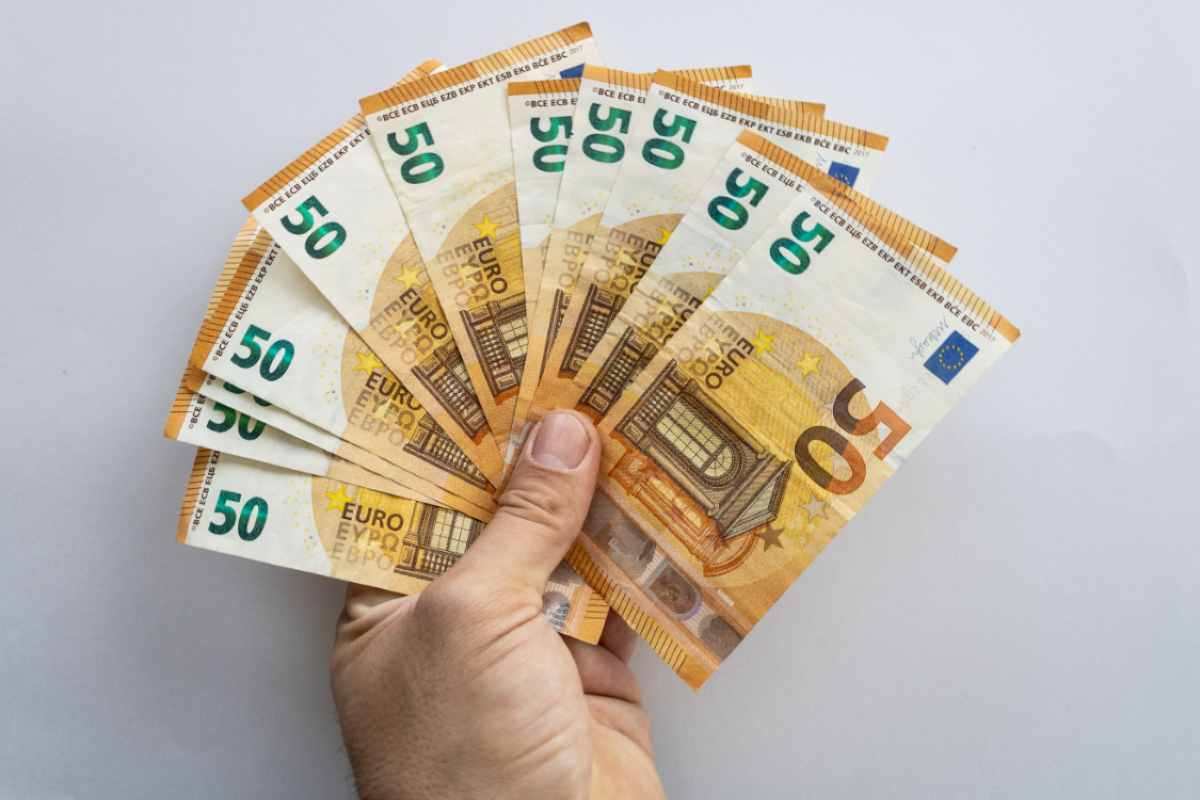 Soldi euro contanti