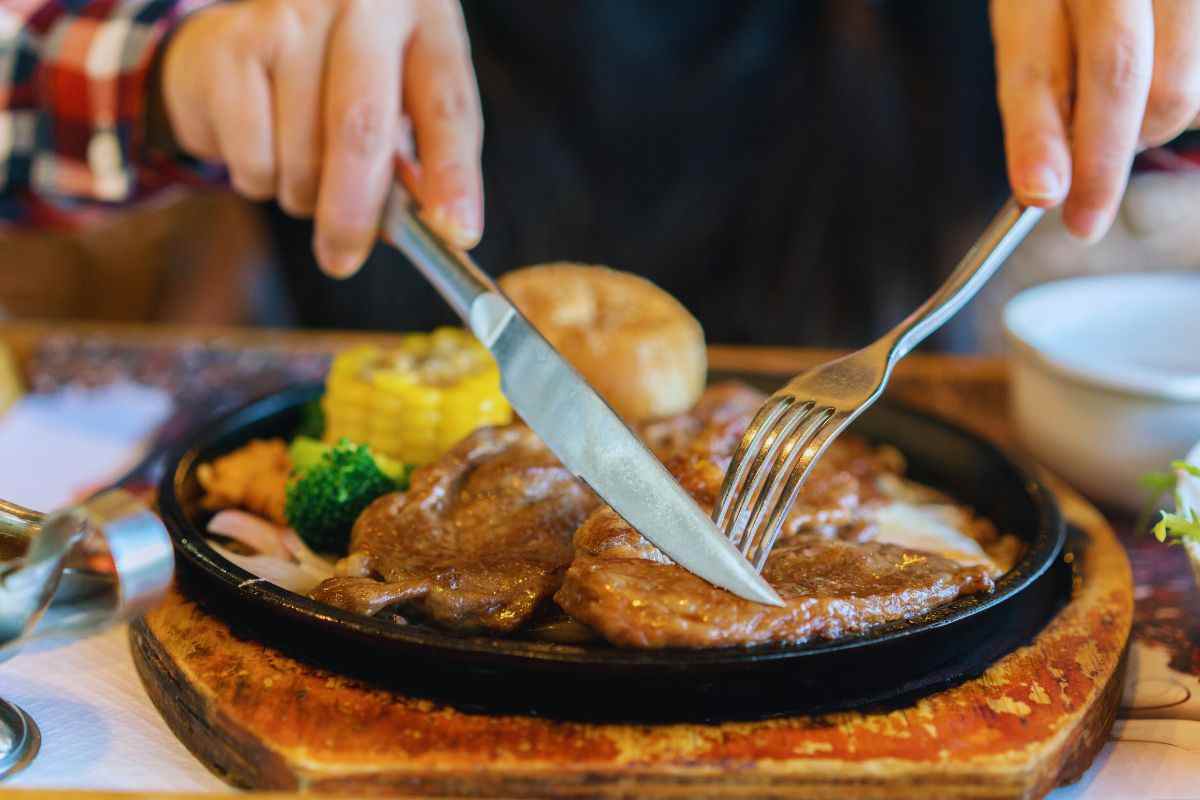 mangiare carne ogni giorno fa male